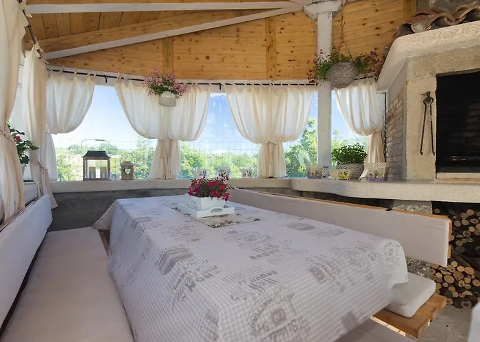 Kosic N2 Beautiful & Cosy 아파트