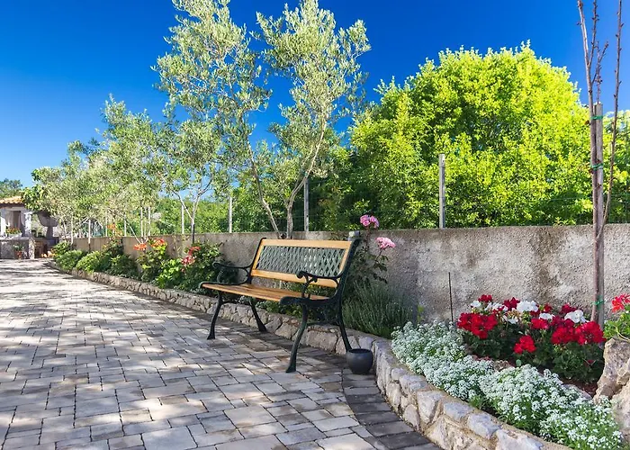 Kosic N2 Beautiful & Cosy *