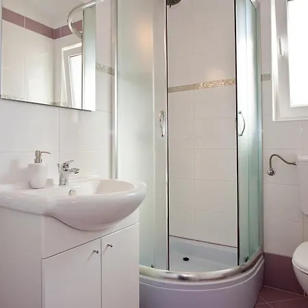 Διαμέρισμα Kosic N2 Beautiful & Cosy *